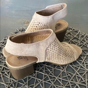White Mountain Tan Peep-Toes with Intricate Cut-Outs and Low Heel